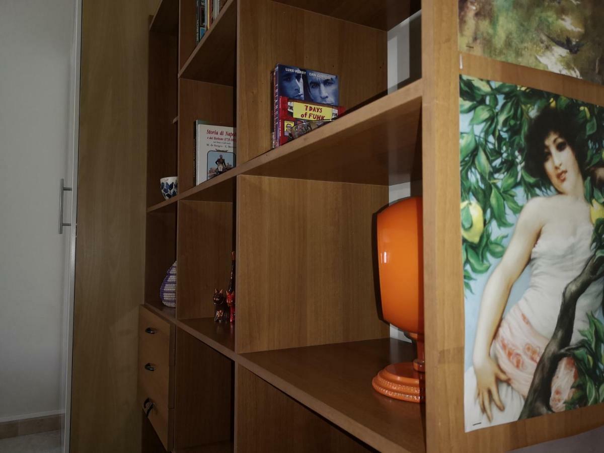 "Dint E Viche E Napule" Guest House Napels Buitenkant foto