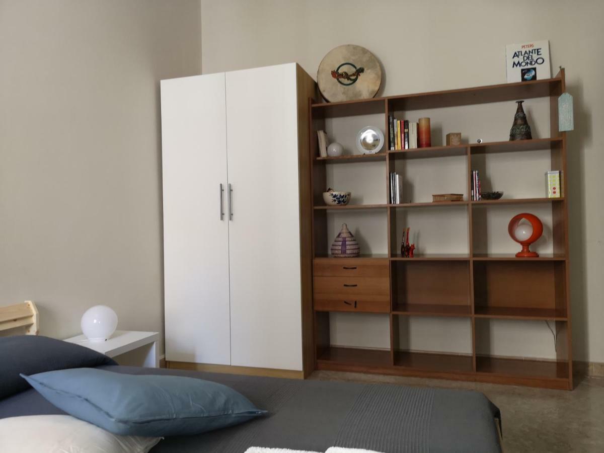 "Dint E Viche E Napule" Guest House Napels Buitenkant foto