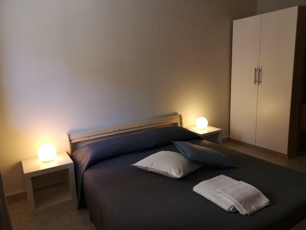 "Dint E Viche E Napule" Guest House Napels Buitenkant foto